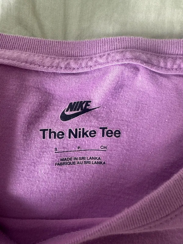Purple Nike tee - Image 4