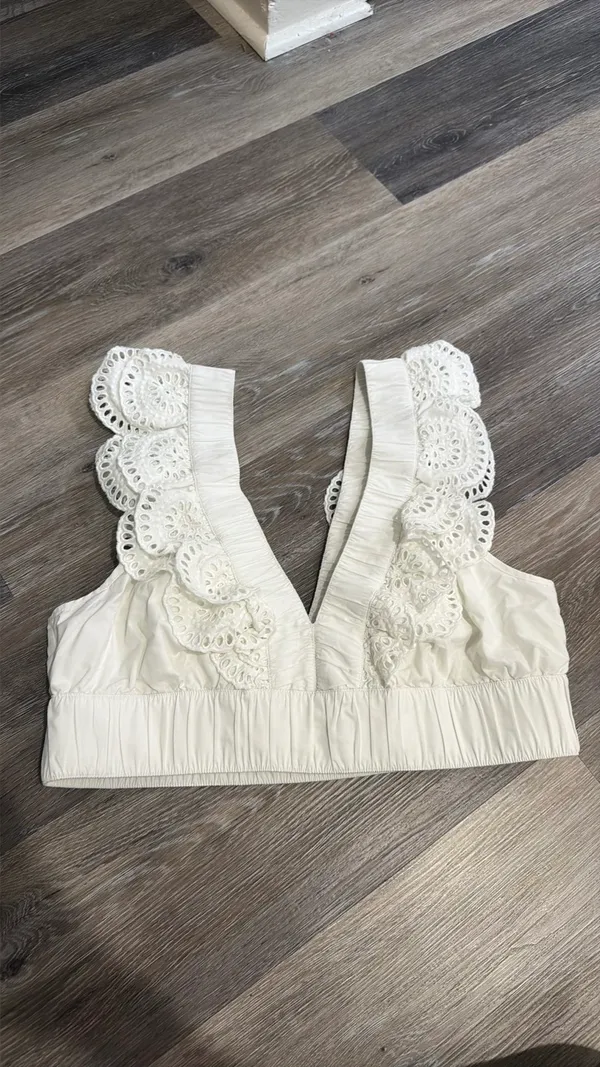 Abercrombie Cropped Dream Top White Eyelet Flutter Sleeve Large - Image 4