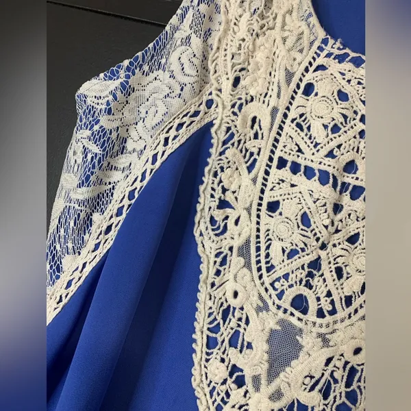 Xhilaration Beautiful Macrame, Chiffon and Lace Top. Women’s size L. Tank top. GUC - Image 6