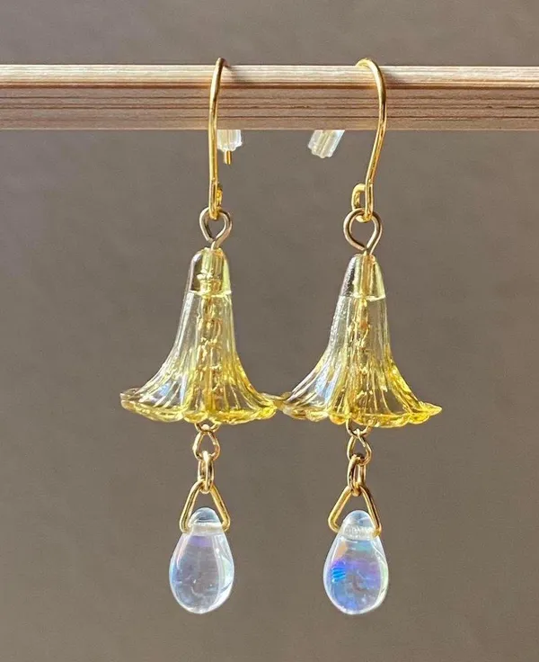 Handmade quality Czech glass beads & German acrylic flower beads cute fairy cottage style dangle earrings💐🩵 - Image 4
