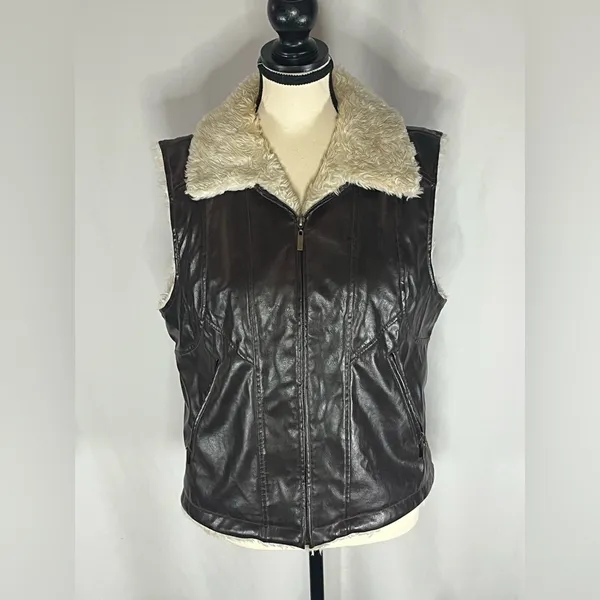 Maurices Medium Y2k Penny Lane Retro Faux Leather Brown Zip Up Vest - Image 2