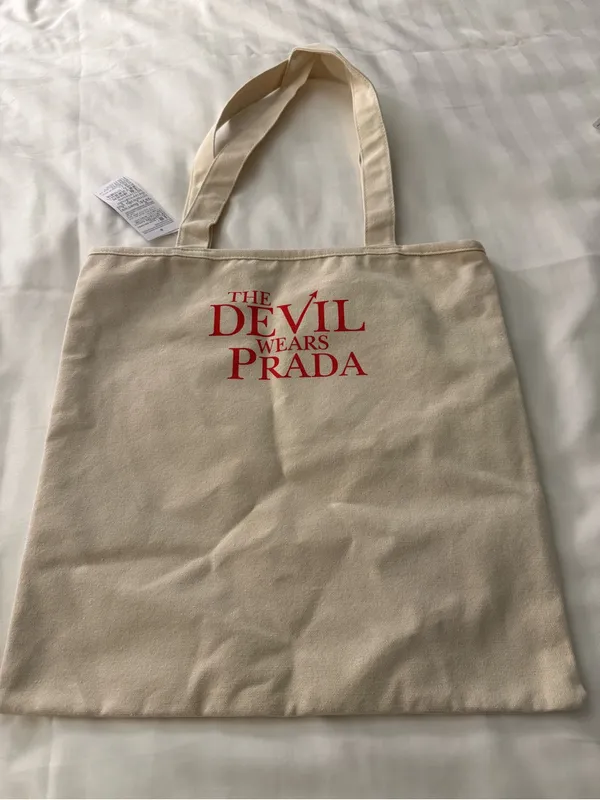 Disney The Devil Wears Prada Tote Bag - Florals? For Spring? Groundbreaking NWT - Image 2