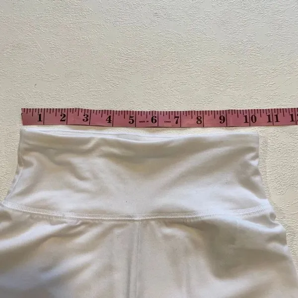 American Eagle White High Waisted Biker Shorts XS Stretch Active Lounge - Image 4
