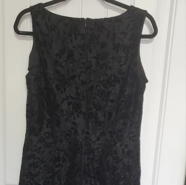 Ralph Lauren Black velvet/Lace Dress Size 10 - Image 3