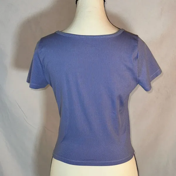 Hollister • Baby Tee Crop • Lilac Must-Have Collection • Size Medium - Image 2