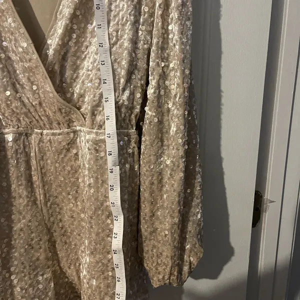 SZ Med GOLD V~Neck plunge neckline Romper, sequins Holiday,Party resort vacation - Image 2
