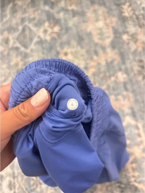 Lululemon Shorts Hotty Hot 4" Low-Rise - Image 3