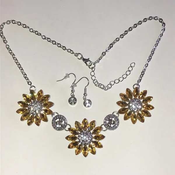 Sunflower Yellow Crystal Silver Tone Necklace and Earring Set - Image 3
