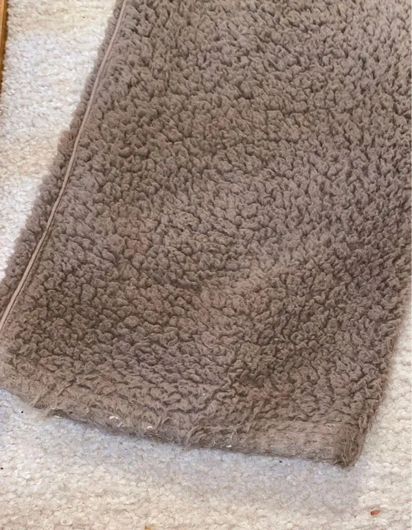 SKIMS Teddy Fleece Pants - Image 6