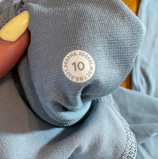 Lululemon Leggings Align 28" - Image 4