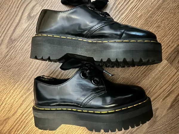 Dr. Martens Holly Oxford - Image 6