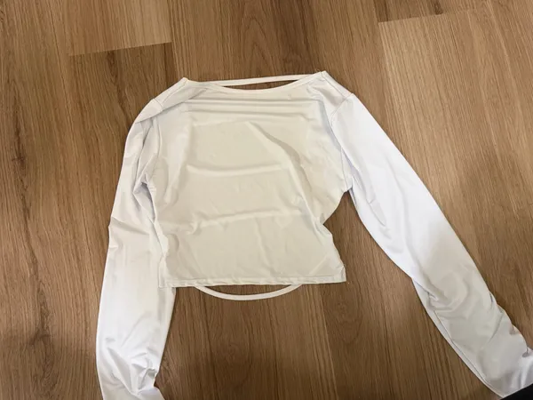Pretty Little Thing Long sleeve shirt - Image 2
