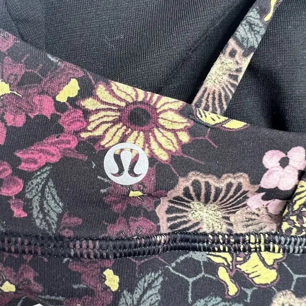 Lululemon Size 4 Energy Bra Fluorolace‎ Multi Medium Support Stretch B / C Cup - Image 7