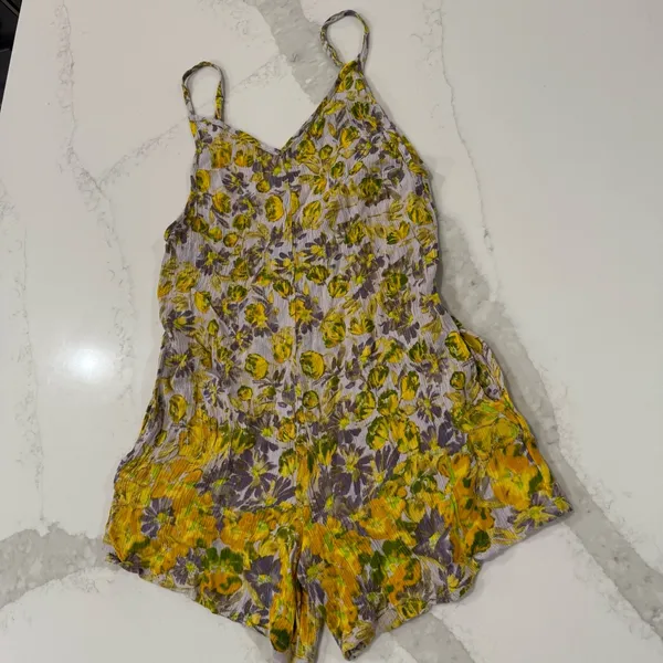 Free People One Floral V-Neck Romper Womens Small Purple/Yellow Pockets Bohemian - Image 2