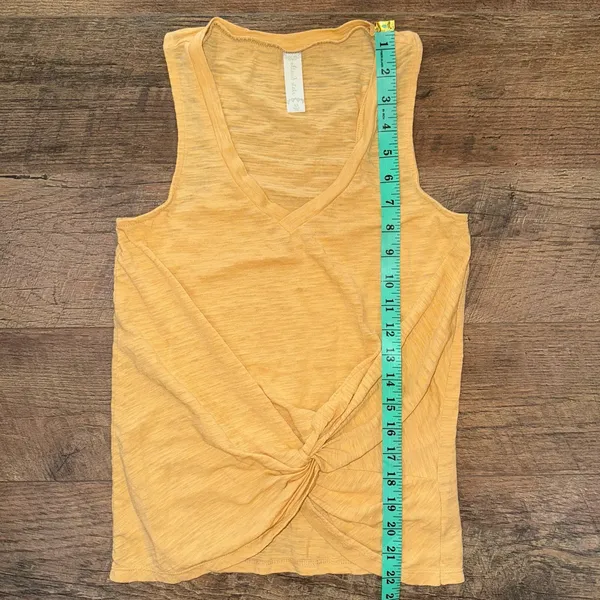 Altar’d State Women's Knot Front Yellow Sleeveless Top - Image 7
