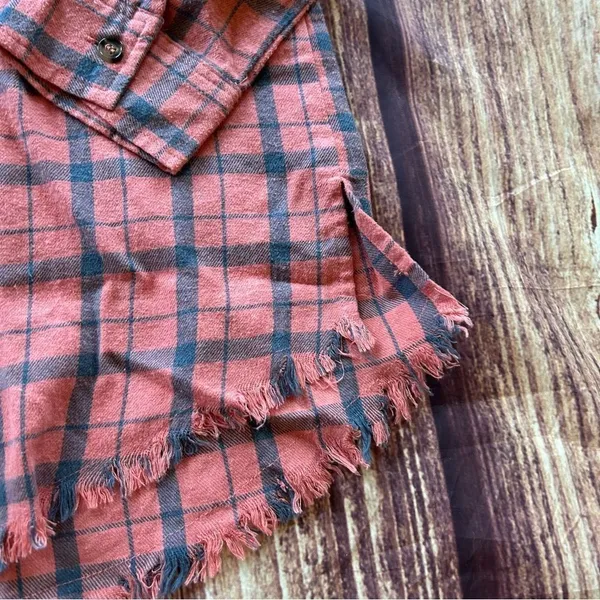 Women’s Hem & Thread Flannel Shirt Orange Blue Frayed Edges Size Large Oversized - Image 4