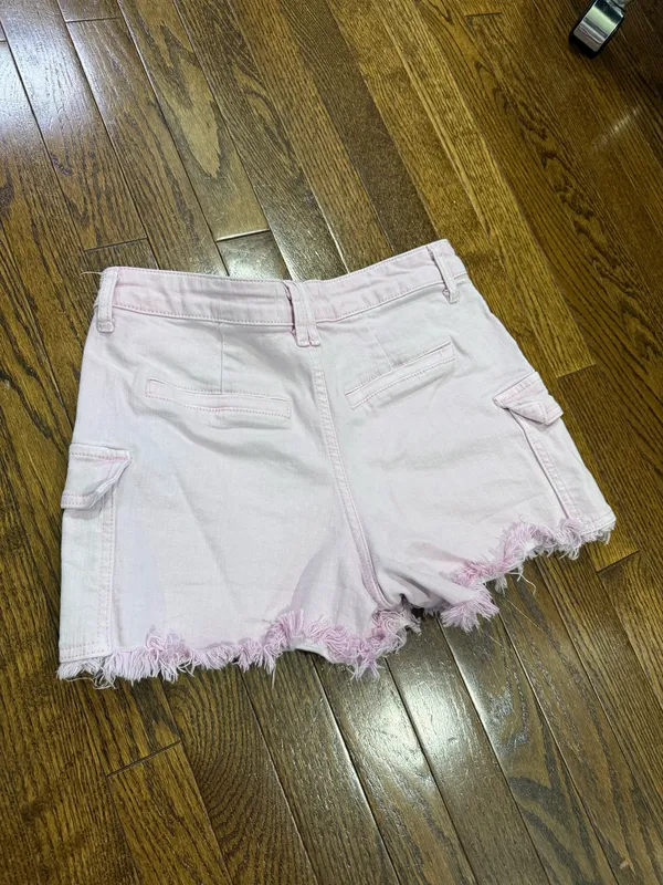 Light pink cargo jean shorts Size 28 - Image 2