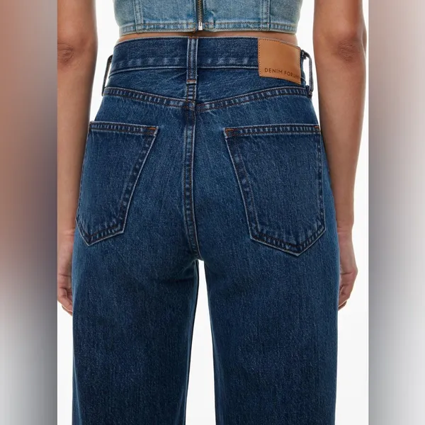 ARITZIA DENIM FORUM Farrah Hi Rise Wide Leg Jeans Womens 32 Blue Dark Wash Pants - Image 3