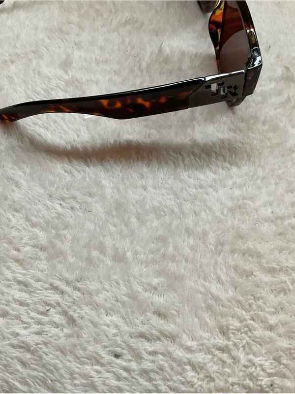 True Religion Tortoiseshell Sunglasses with Brown Lenses - Image 2