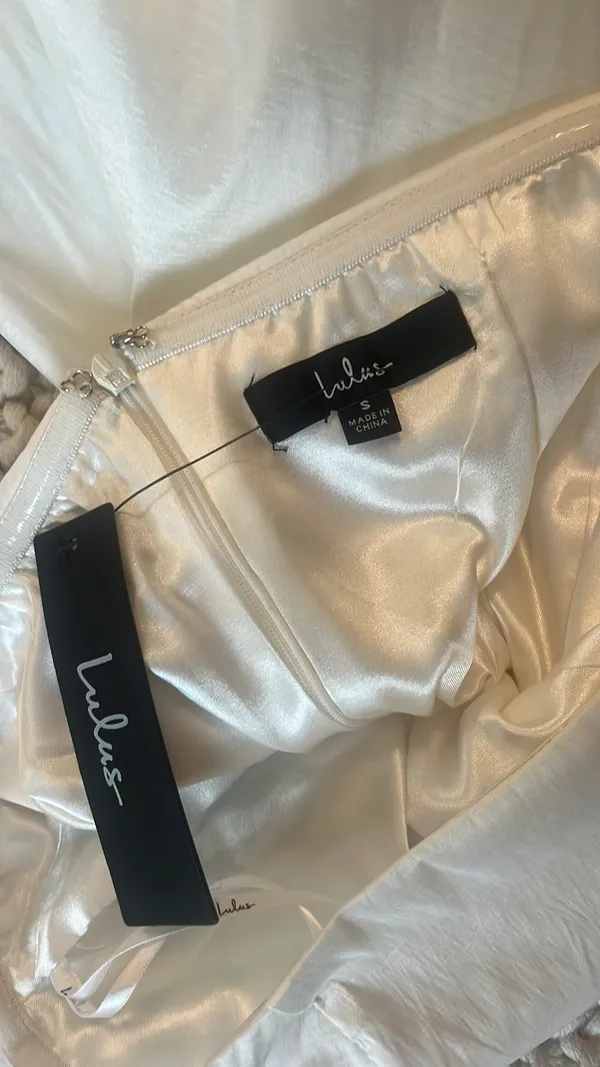 White Dress Lulus Mini small - Image 4