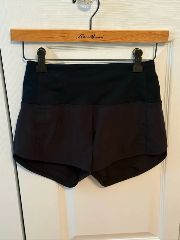 Lululemon Speed Up High-Rise Lined Short 2.5" in Black - Image 2