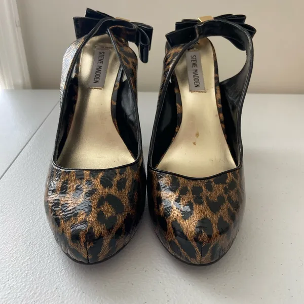 Steve Madden women’s Mevas glossy leopard‎ print bow sling back pumps heels 8.5 - Image 2