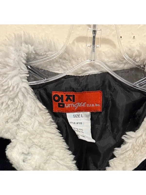 Corduroy Jacket with White Faux Fur Collar Large - Image 4