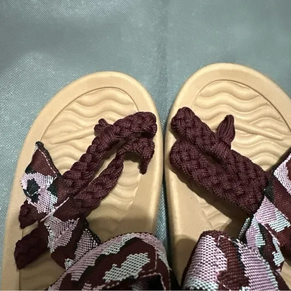 Arch support sandles with rope details in wine, grey and pink, adjustable strap - Image 4