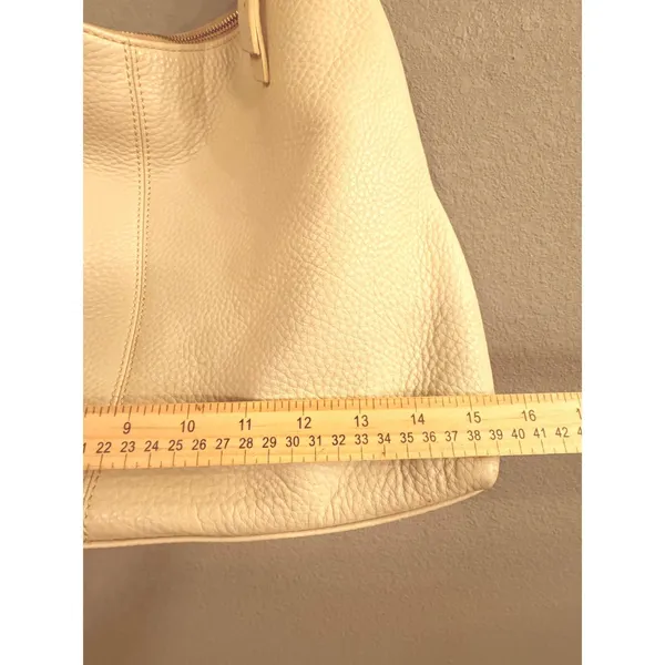 Dooney & Bourke Vintage Cream Pebbled Leather Hobo Shoulder‎ Bag Gold Hardware - Image 10