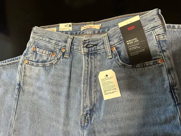 Levi’s Jeans - Image 3