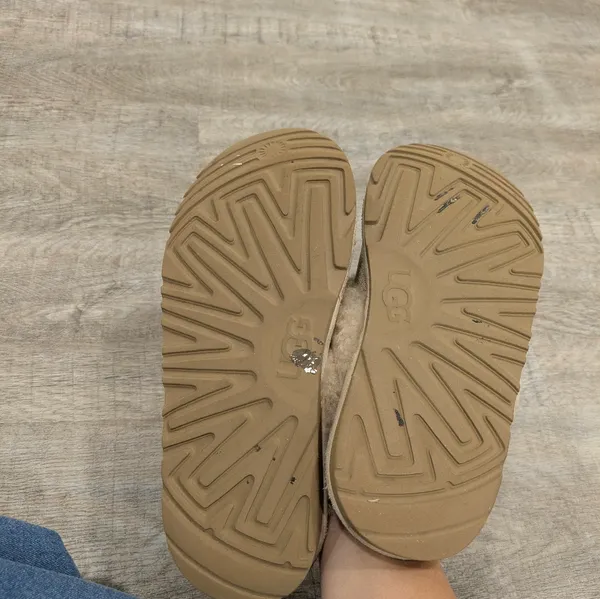 Ugg Gold Metallic Slippers Size 38 - Image 8
