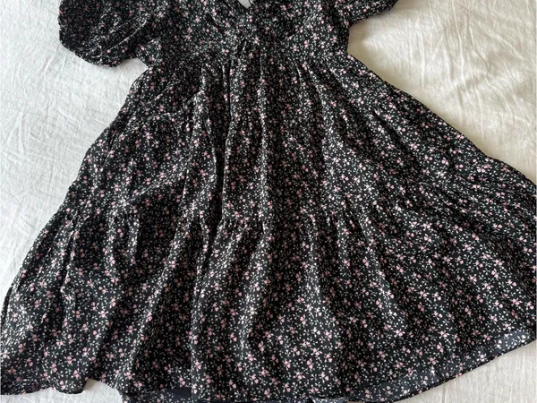 English Factory NWT Black Floral Puff-Sleeve Dress with Pink Flowers - Image 3