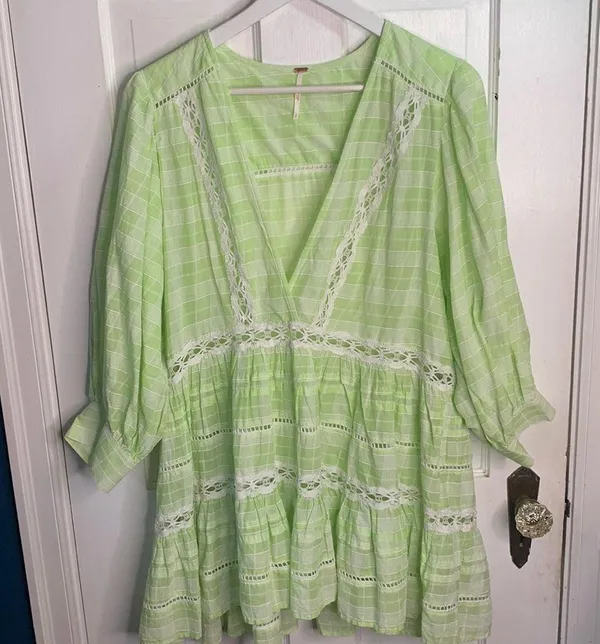 Free People Lime Green Time Out Boho Cottagecore Lace Tunic Top W-690 Size S - Image 7