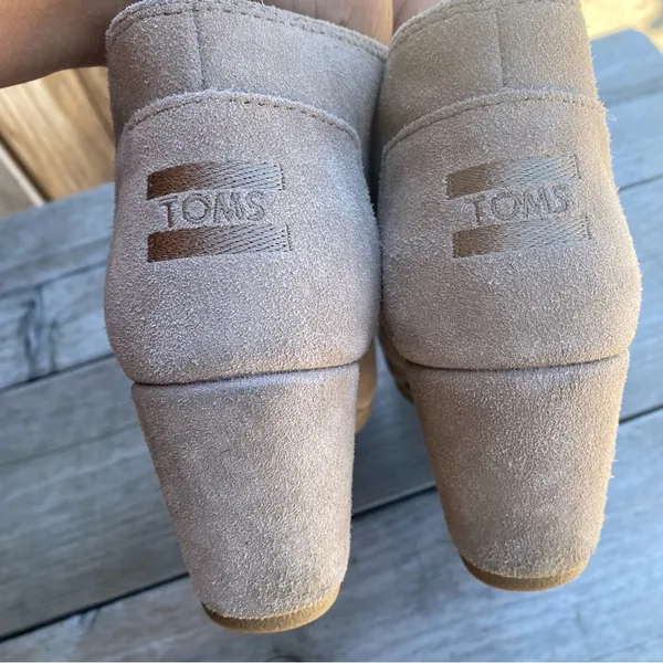 Toms Woman’s Grey Lace Up Ankle Wedge Boots Size 9.5 - Image 7