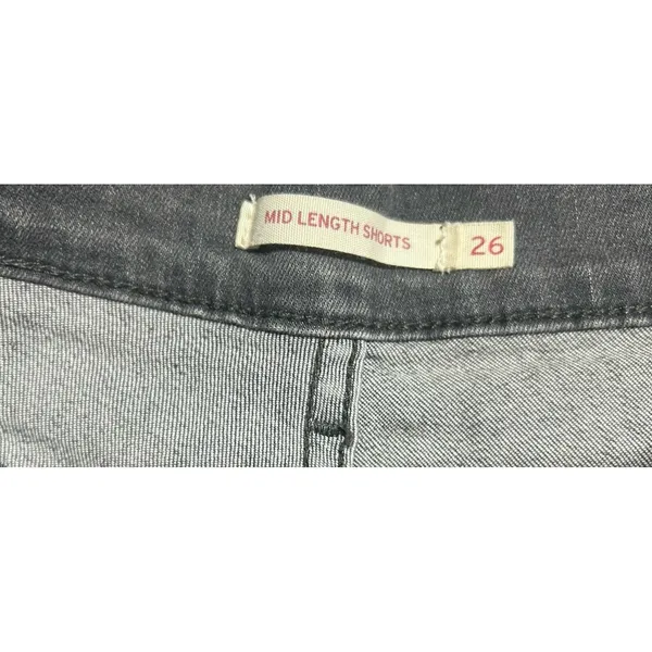 Levi's Mid Length Cut Off Shorts Womens 26 Black Denim Raw Hem Stretch Classic - Image 3