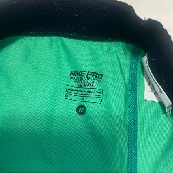 Nike Pro Green and Black Patterned Skirt - Image 3