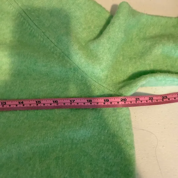 J. Crew Mock Neck Sweater‎ Light Green Wool Blend Merino Alpaka Soft size Small - Image 4