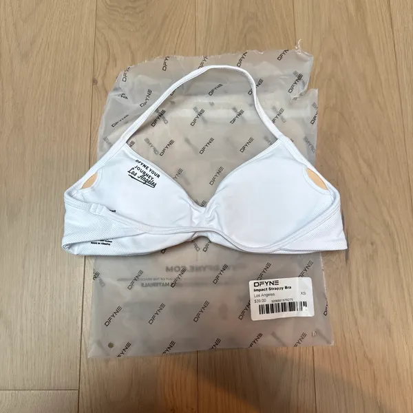 Dfyne Los Angeles Impact Strappy Bra - Image 3