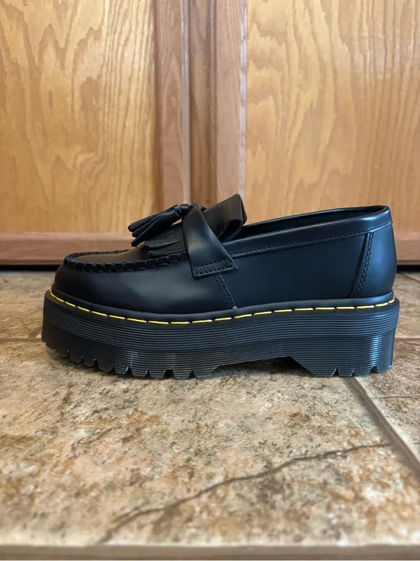 NWT Dr. Martens Adrian Bex Smooth Leather Tassel Loafers sz 4M/5L - Image 2