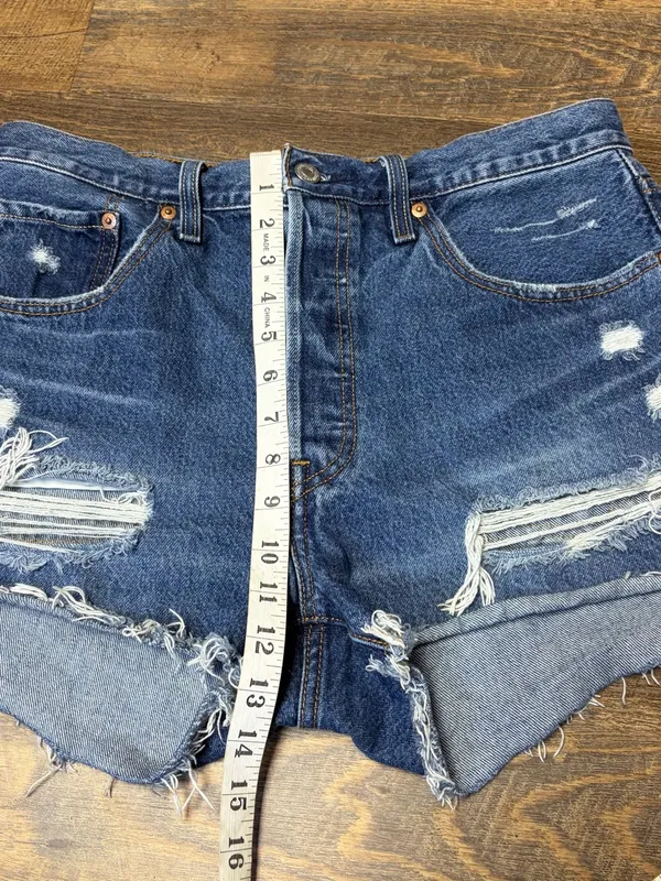 Levi's 501 Denim Jean Shorts Womens 31 Distressed Cut-off High Rise Button Fly - Image 3