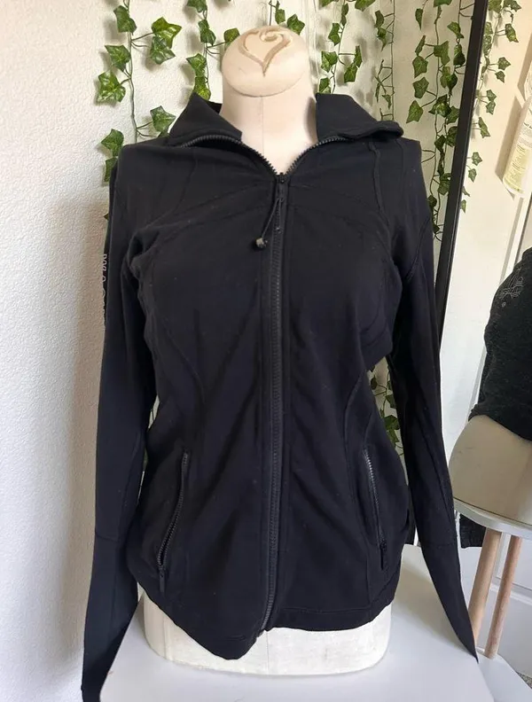 *Viral Lululemon Define jacket Washington D.C limited edition size 8 - Image 2