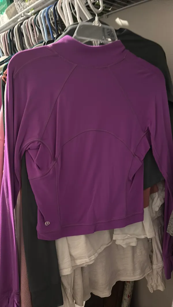 Lululemon light jacket  - Image 3