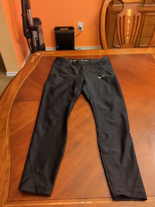 Nike Womens Power Essential Crop Tight Leggings Black Dri-Fit Size M - Image 4