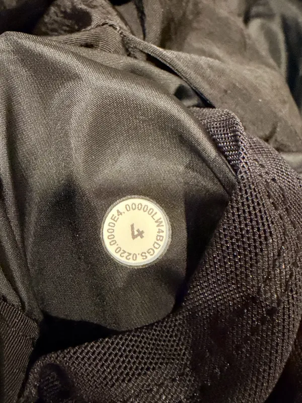 Lululemon Non-Stop Bomber‎ *Reversible
Black (Second Release) size 4 - Image 3