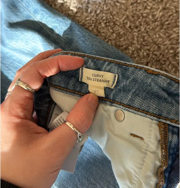 Madewell Curvy 90s Straight Jeans - Image 4