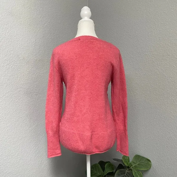 H&M Logg Label Of Graded Goods Sweater Pink Long Sleeve Soft Crewneck Pullover - Image 4