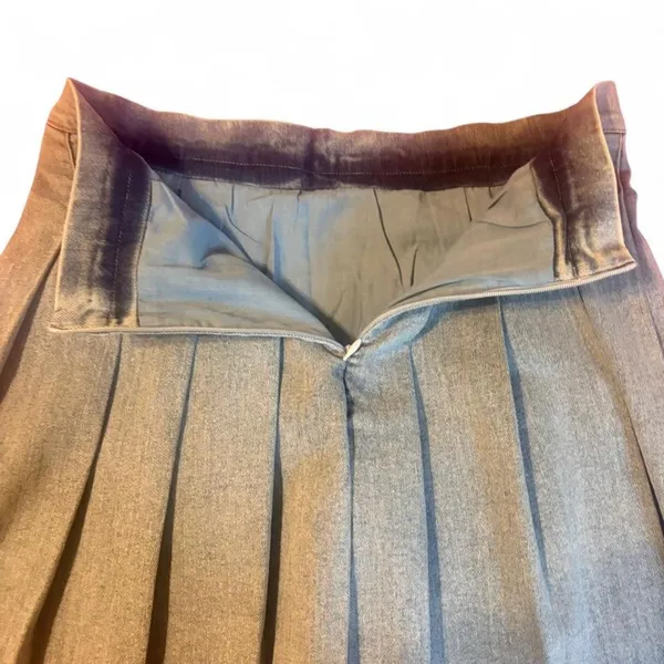 Light Blue Pleated Mini Denim Skirt with undershorts Sz M - Image 6