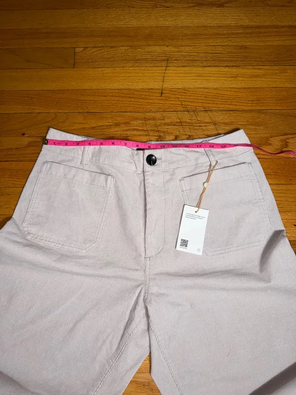 Quince Straight-Leg Jeans in Pale Gray - Image 4