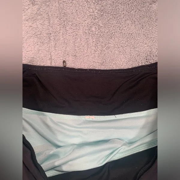 Lululemon mint shorts size 10 leopard print - Image 4