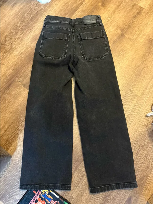 Levi’s Mile High Cropped Wide-Leg Jeans, Washed Black, Size 24 - Image 2